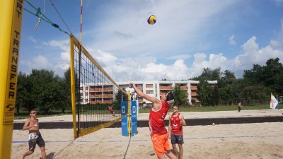 XVII Otwarte Mistrzostwa Małopolskiego TKKF w siatkówce plażowej kobiet i mężczyzn – Eliminacje strefy Kraków 2020